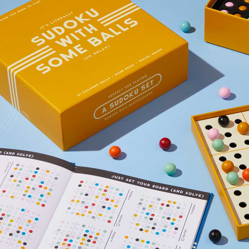 Game box with a 3D version of Sudoku