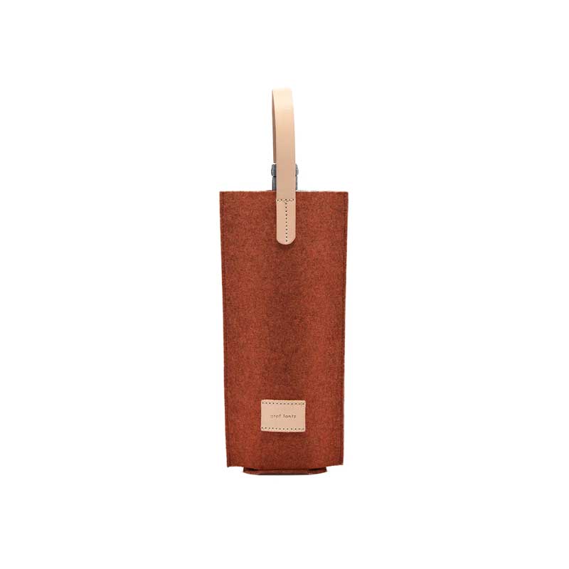 Single-bottle wine carrier made of merino wool felt, with leather straps